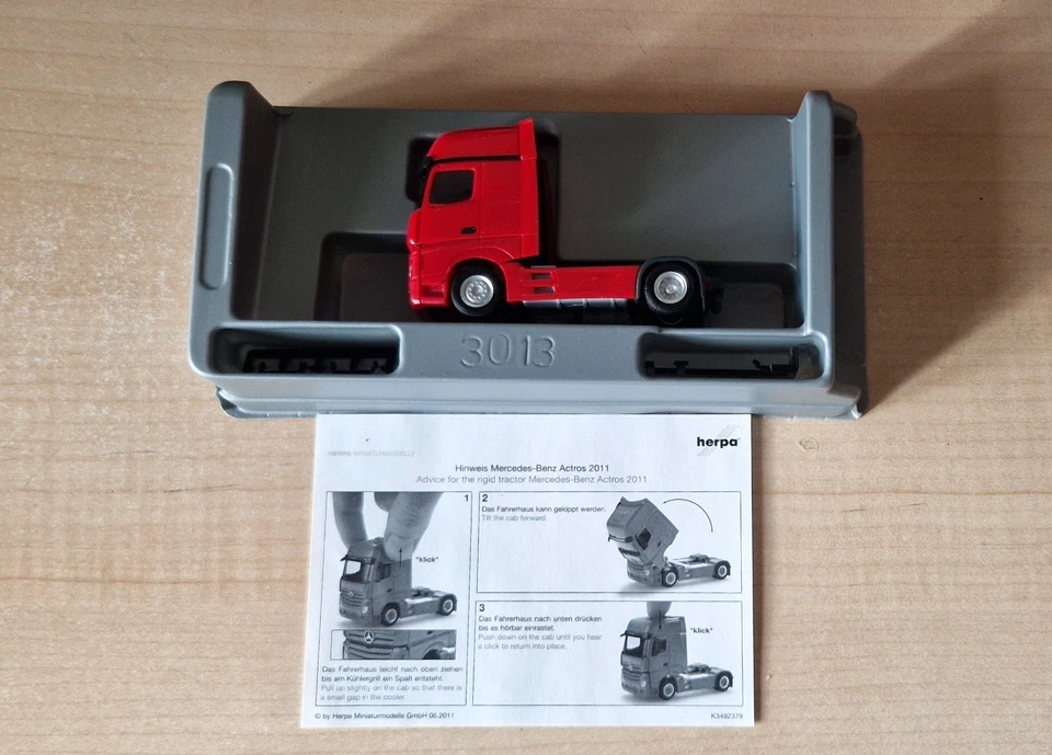 Herpa 159173 MB ACTROS 11 trattore stradale neutro rosso  1:87 OVP - Immagine 1 di 4