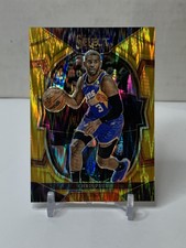 2022-23 Panini Select Concourse Level Gold Prizm Shock #50 Chris Paul 08/10