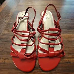 Women's Sandals Size 7.5 Red Kim Rogers Brand Cute Style Silver Metal Accents - Bild 1 von 10