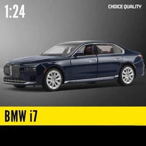 Coche modelo BMW 7 Series I7 G70 1:24 con características de luz y sonido - Imagen 1 de 10