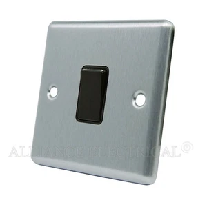Interruptor de luz individual de 2 vías cromado satinado cepillado clásico de 1 banda CSC1GSWIBL - Imagen 1 de 1