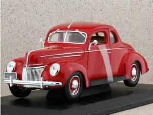 FORD DeLuxe Coupe - 1939 - rosso - Maisto 1:18 - Foto 1 di 2