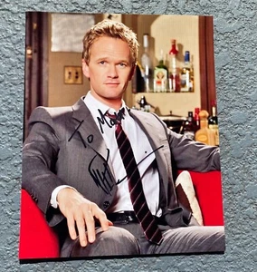 NEIL PATRICK HARRIS SIGNED 8X10 PHOTO HOW I MET YOUR MOTHER BARNEY STINSON A - Imagen 1 de 1