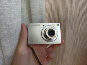 š„Samsung L100 Silver 8.2MP digital compact cameraš„WORKing FULL Setš„ - Picture 1 of 7