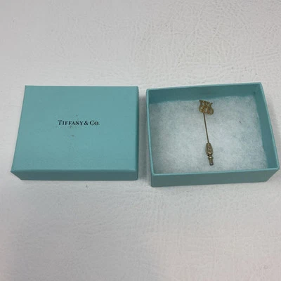 Prendedor de palo "Try God" de oro amarillo de 14 quilates de Tiffany & Co. en caja original Foto 1 de 4