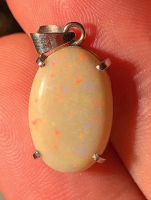 Flashy White Opal Platinum 900 Pendant - Image 1 of 4