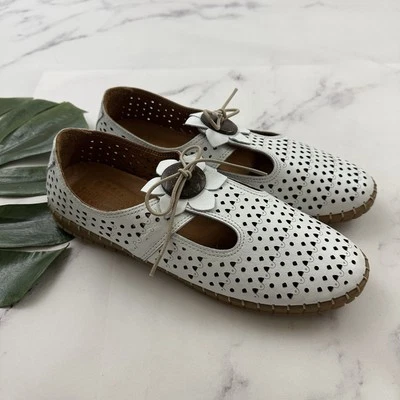 Spring Step Perforated Leather Flats Size 41 White Mary Jane Flower Bow Comfort - Image 1 of 4