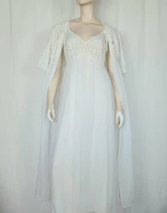 Vtg Vanity Fair peignoir set lace bust M 2pc nightgown & robe white - Picture 1 of 16