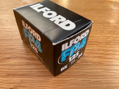 Vintage sealed Ilford FP4 125 DX 1994 35mm film roll - Image 1 of 2
