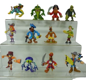 SERIE COMPLETA 12 PERSONAGGI SCOOBY DOO PIRATE CREW PERSONAGGIO - Picture 1 of 2