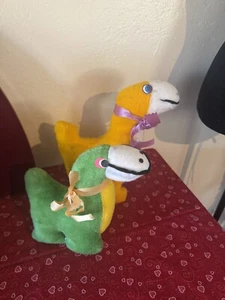 Vintage 1978 A-1 Novelties Plush Dinosaurs! Green And Yellow W/ Bow - Picture 1 of 6