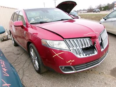 Used Automatic Transmission Shift Lever Assembly fits: 2011 Lincoln Mkt  Grade A - Image 1 of 4