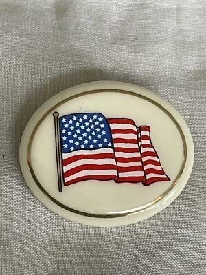 Pin bandera Lenox EE. UU. borde dorado YT-29 Foto 1 de 4