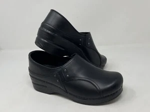 Womens Dansko (38) 7.7-8 US black leather clogs nursing - Picture 1 of 10