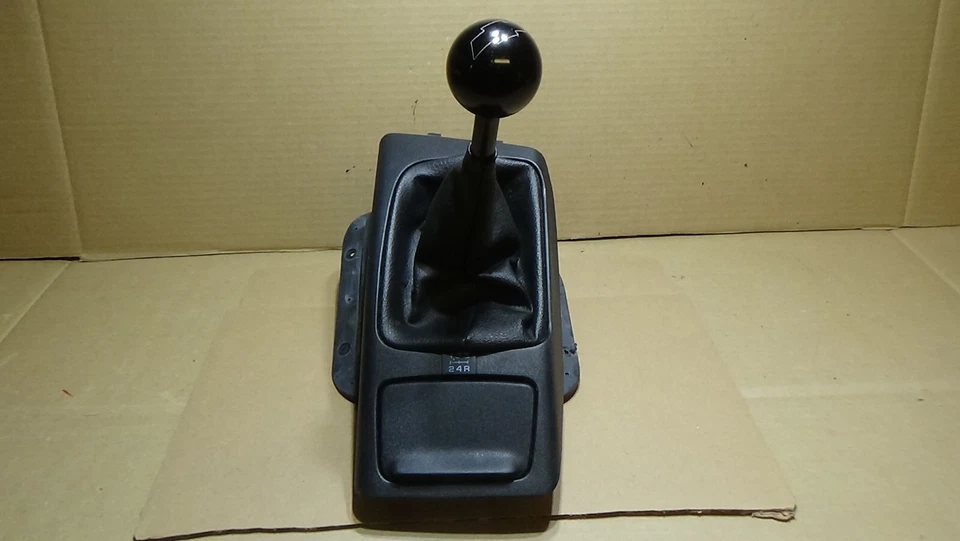 1993-1997 Chevrolet Camaro Manual Transmission Shifter Assembly - Image 1 of 4