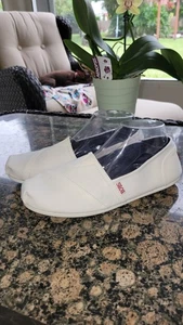 Cuscino arco Bob by Skechers tela bianco memory foam scarpe basse slip on taglia W10 - Foto 1 di 10