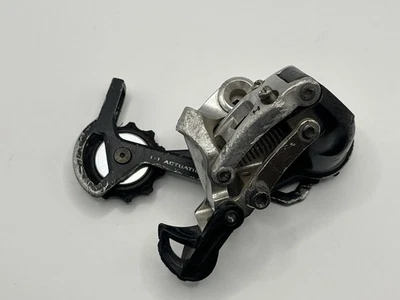 Câmbio traseiro SRAM X-9 MTB 9s gaiola média preto/prata - Imagem 1 de 4