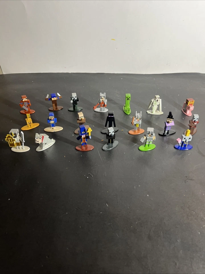 Jada Toys Minecraft Dungeons Nano Metalfigs Set of 20 Die Cast Figures 2020 - Image 1 of 4