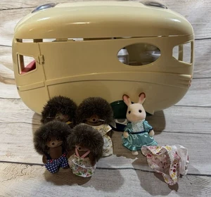 Sylvanian Calico Critters Family of 4 Hedgehogs, 1 Bunny & Family Camper - Picture 1 of 16