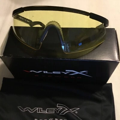 Wiley X Eyewear Wiley X Saber 淡黄色 #300 ANSI Z 87。 1 ace 新旧货 — 第 1/4 张图片