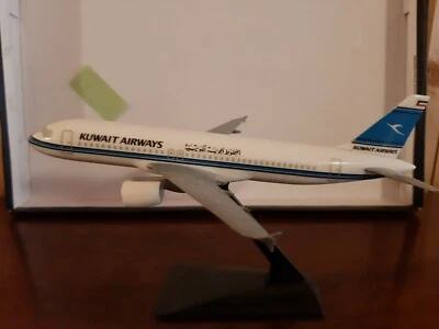 Kuwait Airways  Airbus A320 1:200 - Immagine 1 di 3
