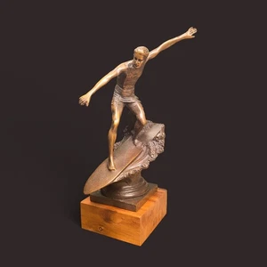Bronze Surfer Statue Koa Holzsockel Trophäe - Bild 1 von 1