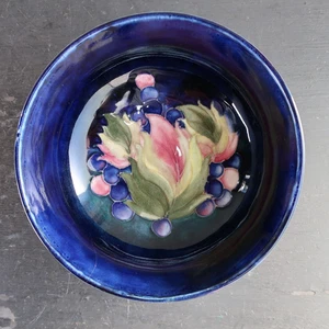 William Moorcroft Pottery Leaf and Berry Bowl - Picture 1 of 13