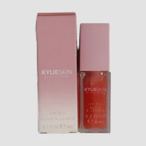 Kylieskin Lip Oil - Passion Fruit 0.2 OZ. - Picture 1 of 3