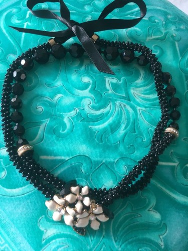 Nuova collana donna Givenchy splendida dichiarazione cristalli perline e fiori nera