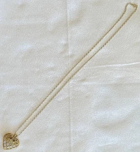 AVON “CAPTURE YOUR HEART” caged pearl gold tone 18” necklace Vtg *Ships Free - Picture 1 of 4