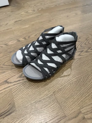 Baretraps Gladiator Sandals Womens 8M Gray Strappy Zip  - Image 1 of 4