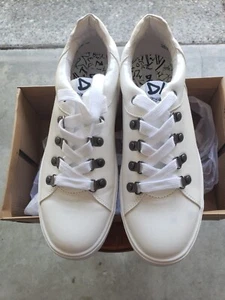 Women White Shoe 8.5 Us . As Shown in picture 2 Small Spots in Front..  - Picture 1 of 7