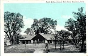 1930s IA Postcard Rustic Lodge Keomah State Park Oskaloosa Iowa - Picture 1 of 2