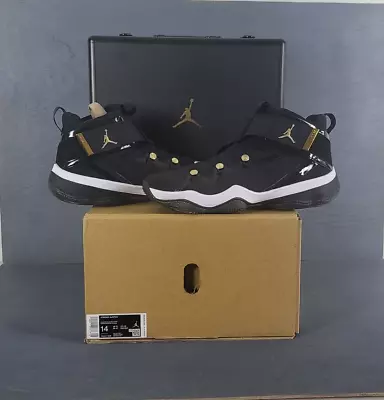 Talla 14 - Jordan AJNT 23 Negro Metálico Dorado 2020 Con Estuche Rígido Jordan Nuevo Foto 1 de 4