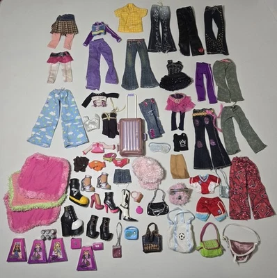 Bratz Vintage Huge Lot Of 64 Pieces Accessories & Clothing - Image 1 of 4