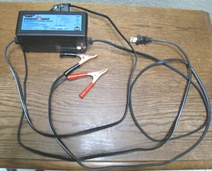 Schumacher CR1 3 Amp 6V/12V Universal Battery Charger - Lawn Tractor BIG clips! - Picture 1 of 1