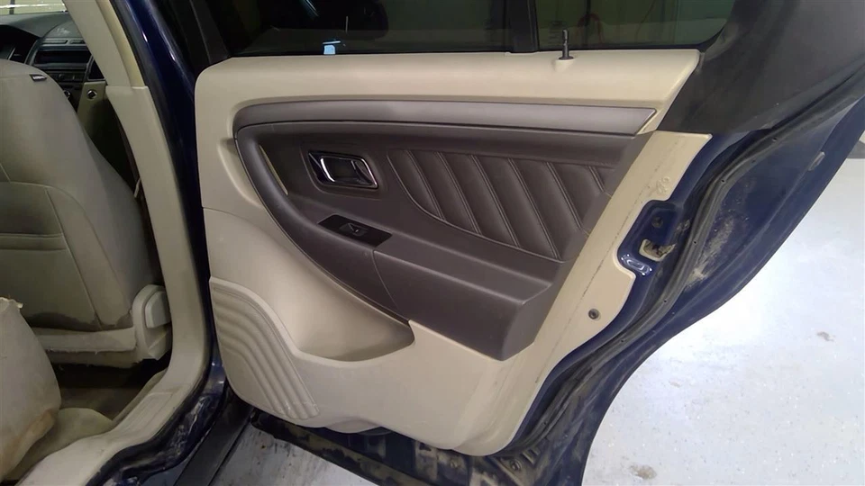 Used Rear Right Door Interior Trim Panel fits: 2012 Ford Taurus  Grade A - Изображение 1 из 4