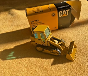 Original NZG 1:50 No 223 Laderaupe Caterpillar Cat 953 Mit Ovp Western Germany - Bild 1 von 4