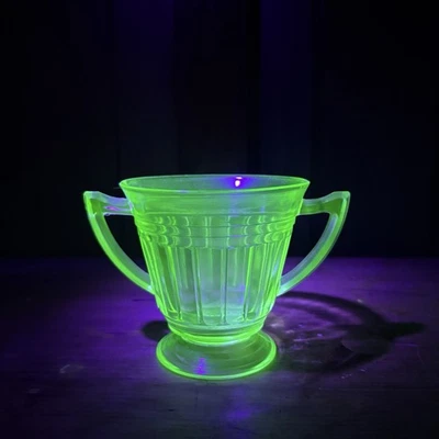 Vintage Uranium Vaseline Depression Glass Sugar Bowl Jeanette Cube Pattern 1930s - Image 1 of 4