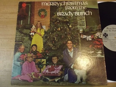MERRY CHRISTMAS FROM THE BRADY BUNCH LP RARE 1970 PARAMOUNT 1ST PRESS - Image 1 of 4