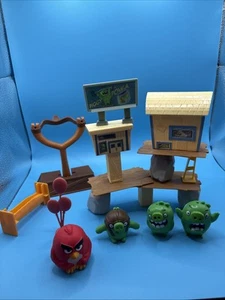 Angry Birds Pig City Strike Slingshot Action Game Spin Master Rovio complete - Picture 1 of 8