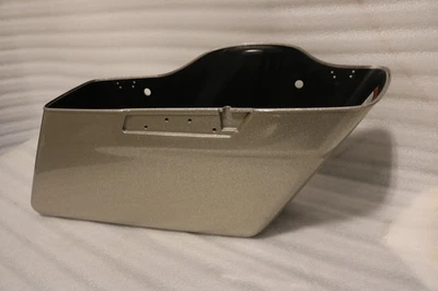 90898-09CYT NUEVO OEM 1997-2013 HARLEY-DAVIDSON TOURING ALFORJA DERECHA ROJO CALIENTE Foto 1 de 4