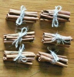 Cinnamon Stick Bundles 8cm - with Jute string bow and fixing wire Christmas tree - Picture 1 of 1