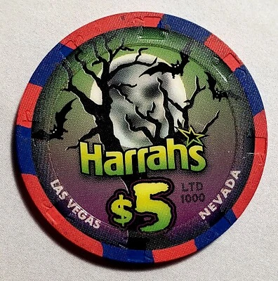 Ficha de casino Harrah's Happy Halloween 2006 de $5 - Las Vegas, Nevada **LTD 1000**  Foto 1 de 2