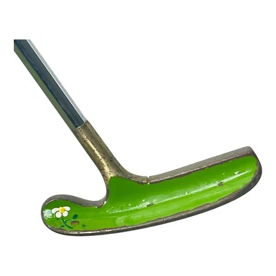 Old Master Etc R Putter Green Floral Daisy Steel Shaft 33.5" Right-Handed - Image 1 of 4