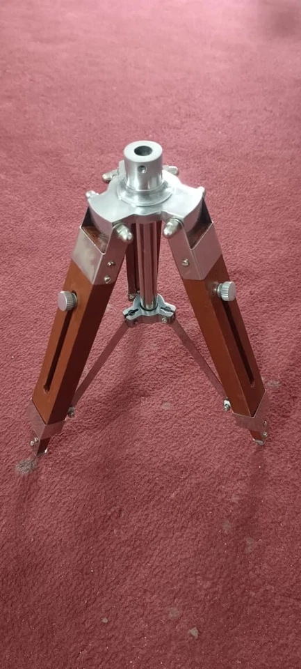 Soporte trípode madera 18"" aprox. Foto 1 de 4