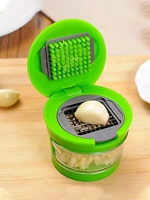 (1PC Garlic Chopper – Kitchen Tool & Garlic Press for Cooking & Camping UK) - Image 1 of 4