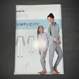 Mono con Capucha Simplicity R10712 Pijamas y Botines Niñas S-L, Misses XS-XL 8520 - Imagen 1 de 3