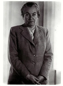 AK Gabriela Mistral Latina Erzieherin, Schriftstellerin/Dichterin, Aktivistin, Nobelpreisträgerin - Bild 1 von 2