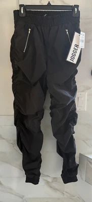 Pantalones de chándal Almost Famous pequeños - nuevos con etiquetas Foto 1 de 4